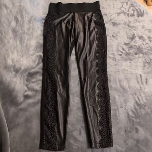 Nygard Slims Women's Black Leggings Medium (10-12) Embroidered Flowers